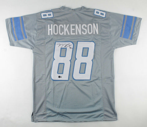 T. J. Hockenson Signed Detroit Lion Jersey (Beckett Holo) 2019 1st Rnd Pk / Iowa