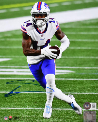 Stefon Diggs Autographed Buffalo Bills 8x10 Running Photo-Beckett W Holo *Blue