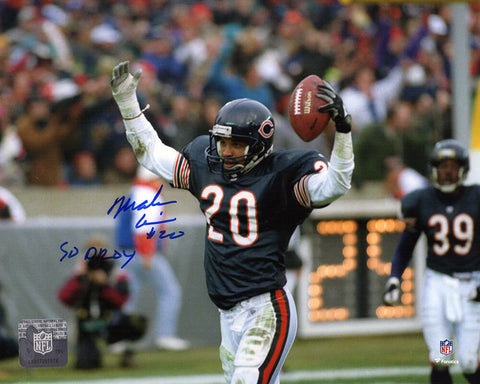 Mark Carrier Signed Bears Arms Raised With ball 8x10 Photo w/90 DROY - (SS COA)