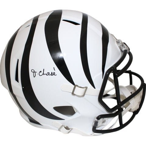 Ja'Marr Chase Autographed Cincinnati Bengals F/S 22 Alt Helmet Beckett 47984