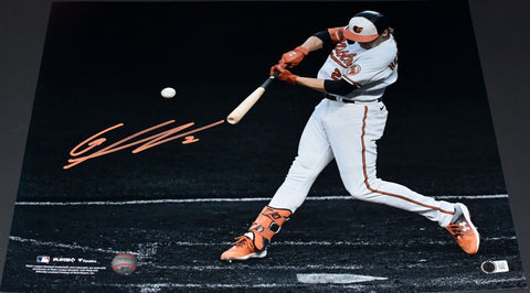 GUNNAR HENDERSON AUTOGRAPHED BALTIMORE ORIOLES 16x20 SPOTLIGHT PHOTO BECKETT