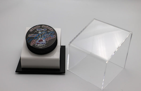 Peter Forsberg Colorado Avalanche Autographed Puck w/ Display Case COA