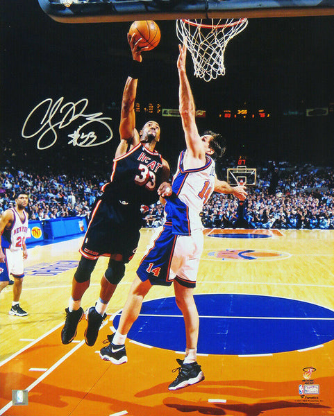 Alonzo Mourning Signed Miami Heat Action 16x20 Photo (SCHWARTZ SPORTS COA)