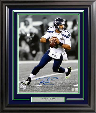 RUSSELL WILSON AUTOGRAPHED FRAMED 16X20 PHOTO SEAHAWKS SUPER BOWL RW 200375