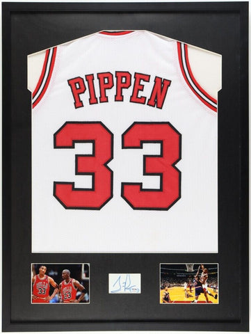 Scottie Pippen Signed Framed Cut Display Jersey (PSA)Chicago Bulls 6xChampion