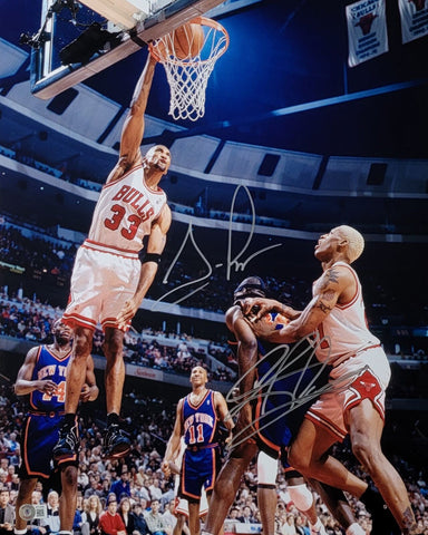 Scottie Pippen Signed Chicago Bulls with Rodman 16X20 Photo Beckett Witnessed