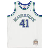 Dirk Nowitzki Autographed Mavericks 1998 White Nike Jersey Fanatics