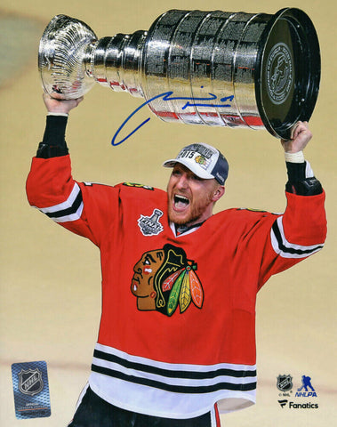 Marian Hossa Signed Blackhawks 2015 SC Holding Trophy 8x10 Photo -(SCHWARTZ COA)