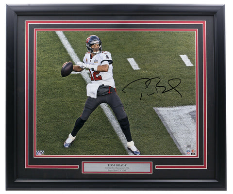 Tom Brady Signed Framed 16x20 Buccaneers Super Bowl LV Photo Fanatics AA0105627