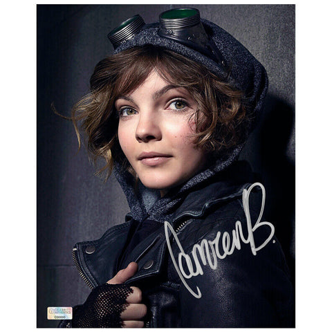 Camren Bicondova Autographed Gotham Selina Kyle 8x10 Close Up Photo