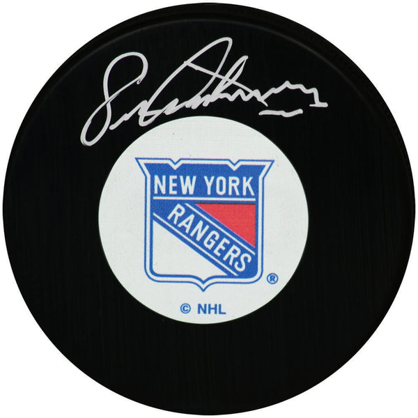 Eric Lindros Signed NY Rangers Team Logo Hockey Puck - (SCHWARTZ SPORTS COA)