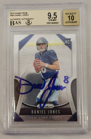 Daniel Jones Giants Signed 2019 Panini Prizm #302 Rookie Card BGS 9.5 / 10