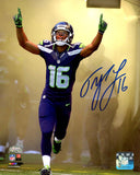 TYLER LOCKETT AUTOGRAPHED 8X10 PHOTO SEATTLE SEAHAWKS TUNNEL MCS HOLO 209192