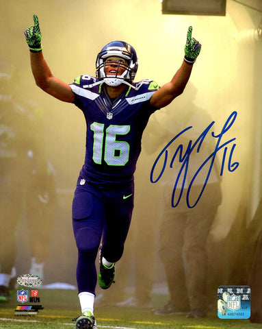 TYLER LOCKETT AUTOGRAPHED 8X10 PHOTO SEATTLE SEAHAWKS TUNNEL MCS HOLO 209192