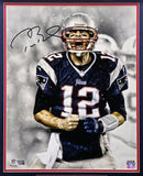 Tom Brady Autographed Framed 16x20 Photo Patriots Fanatics Holo #NB38154383