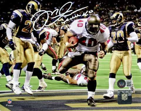 Mike Alstott Autographed Tampa Bay Buccaneers 8x10 Photo Beckett BAS 34197