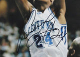 Antoine Walker Autographed 11x14 Basketball Photo Univ of Kentucky Beckett