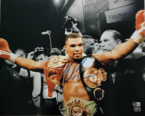 Mike Tyson Signed Boxing World Champion Spotlight 16x20 Photo Beckett Witnessed