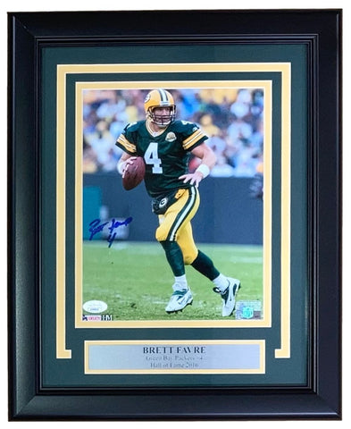 Brett Favre Signed Framed 8x10 Green Bay Packers Pocket Photo JSA