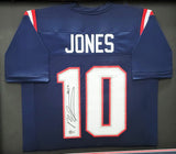 NEW ENGLAND PATRIOTS MAC JONES AUTOGRAPHED FRAMED BLUE JERSEY BECKETT QR 202403