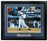 Ichiro Suzuki Signed Framed 16x20 Seattle Mariners Hit Record Photo Suzuki