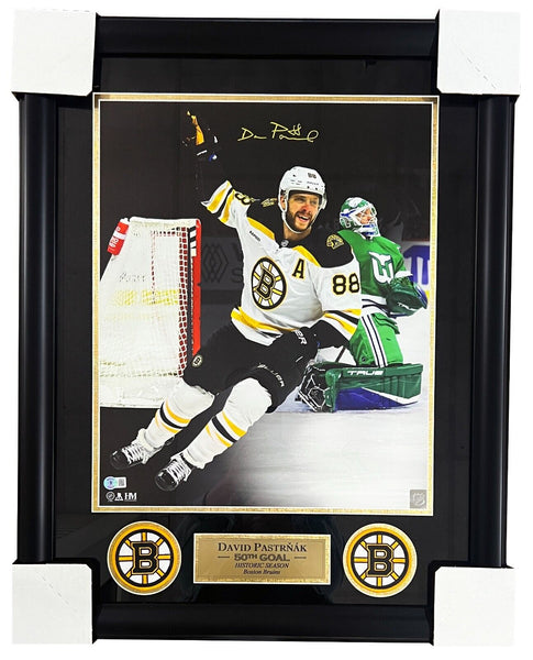 David Pastrnak Boston Bruins Signed 50th Goal 16x20 Matted & Framed Photo BAS