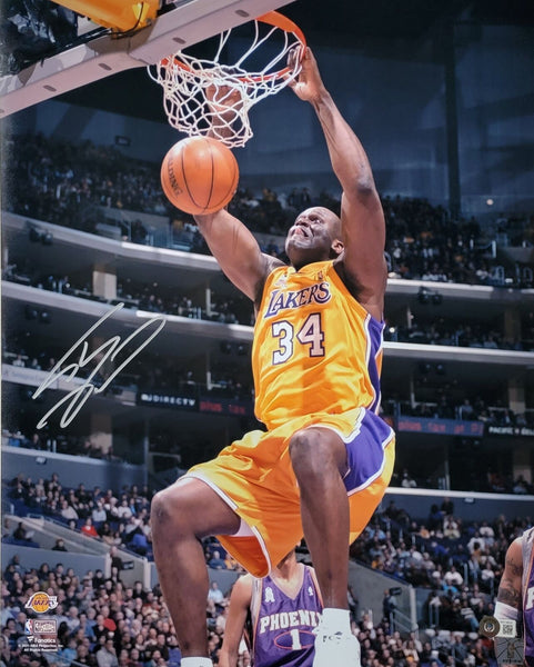 Shaquille O'Neal Autographed Los Angeles Lakers 16x20 Photo Beckett Witnessed #9