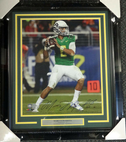 MARCUS MARIOTA AUTOGRAPHED SIGNED FRAMED 16X20 PHOTO OREGON DUCKS MM HOLO 89810