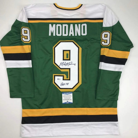 Autographed/Signed Mike Modano HOF 2014 Minnesota Green Jersey Beckett BAS COA