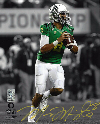 MARCUS MARIOTA AUTOGRAPHED SIGNED 8X10 PHOTO OREGON DUCKS MM HOLO STOCK #96550