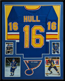 FRAMED ST LOUIS BLUES BRETT HULL AUTOGRAPHED SIGNED JERSEY BECKETT COA