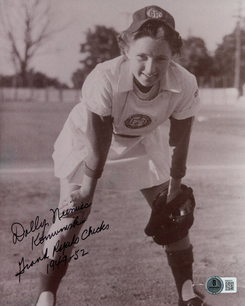 Dolly Niemiec Signed Grand Rapids Chicks 8x10 Photo 1949-52 BAS 45211