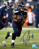 THOMAS RAWLS AUTOGRAPHED SIGNED 8X10 PHOTO SEATTLE SEAHAWKS MCS HOLO 113464