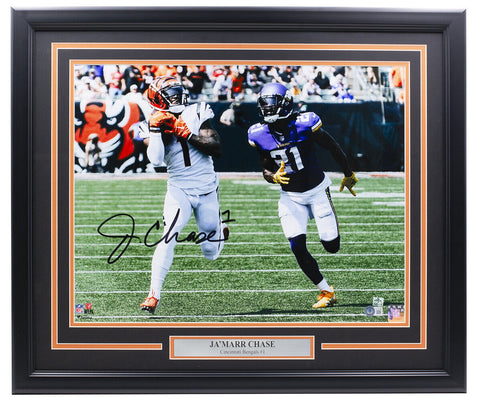 Ja'Marr Chase Signed Framed 16x20 Cincinnati Bengals Vs Vikings Photo BAS ITP