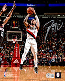 DAMIAN LILLARD AUTOGRAPHED 8X10 PHOTO TRAILBLAZERS OVER HARDEN BECKETT 214829