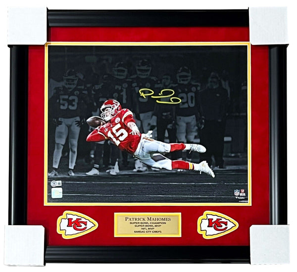 Patrick Mahomes Chiefs Signed SB Spotlight 16x20 Matted & Framed Photo BAS