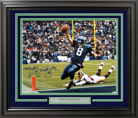 MATT HASSELBECK AUTOGRAPHED FRAMED 16X20 PHOTO SEATTLE SEAHAWKS MCS HOLO 200362