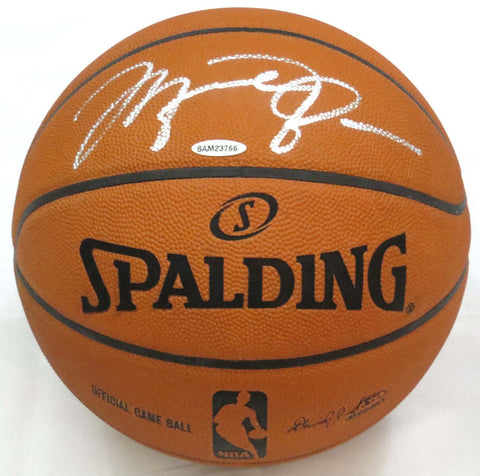 Michael Jordan Signed Chicago Bulls NBA Game Ball UDA Upper Deck Authenticated