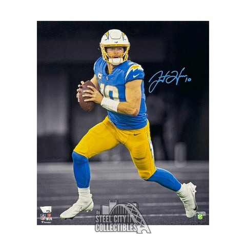 Justin Herbert Autographed Los Angeles 16x20 Football Photo - Fanatics