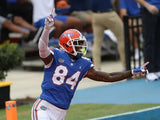 Kyle Pitts Signed Florida Gators Jersey (Beckett) 2020 John Mackey Award Winner