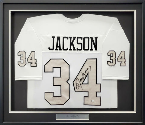 OAKLAND RAIDERS BO JACKSON AUTOGRAPHED SIGNED FRAMED WHITE JERSEY BECKETT 191190