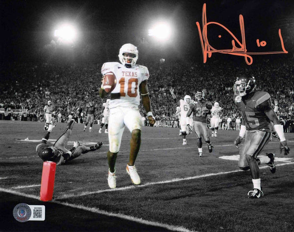 VINCE YOUNG SIGNED TEXAS LONGHORNS ROSE BOWL 8X10 SPOTLIGHT PHOTO BECKETT