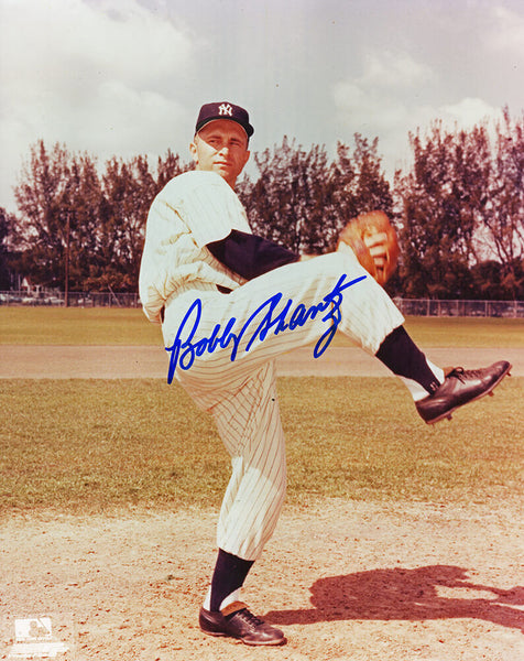 Bobby Shantz Signed New York Yankees Pitching Wind Up 8x10 Photo -(SCHWARTZ COA)