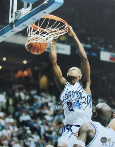 Antoine Walker Autographed 11x14 Basketball Photo Univ of Kentucky Beckett