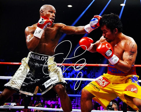 Floyd Mayweather Jr. Signed Boxing Fighting Manny Pacquiao 16x20 Photo -SCHWARTZ