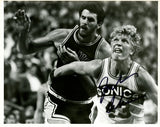 Jack Sikma Autographed Signed 8x10 Photo Seattle Supersonics MCS Holo #70233