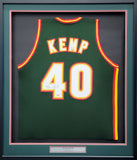 SEATTLE SONICS SHAWN KEMP AUTOGRAPHED FRAMED GREEN & RED JERSEY MCS HOLO 206944