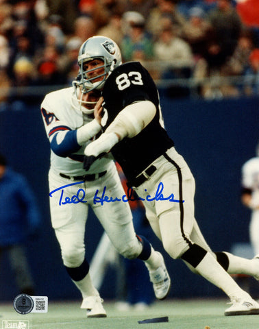 Ted Hendricks Autographed Oakland Raiders 8x10 Photo Beckett 45648