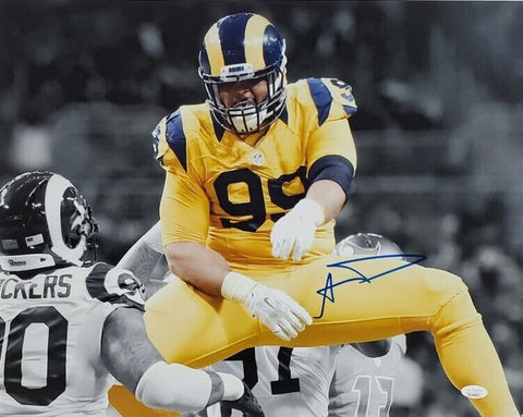 Aaron Donald Signed Los Angeles Rams 16x20 Photo (JSA COA) Super Bowl LVI Champ