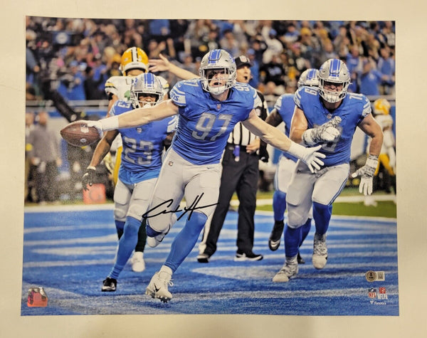 AIDAN HUTCHINSON SIGNED DETROIT LIONS 16X20 PHOTO BECKETT QR